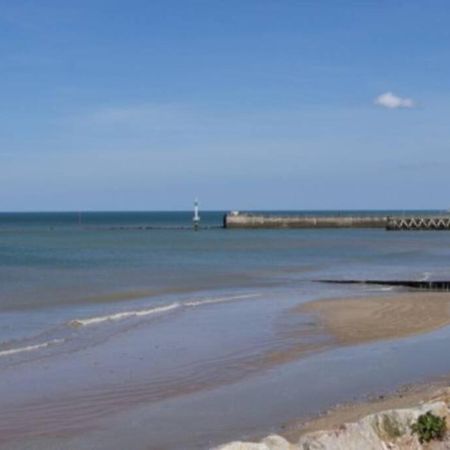 Appartement Front Mer Proche Omaha & Utah Beach - 3 กรองด์คอมป์-เมซี ภายนอก รูปภาพ